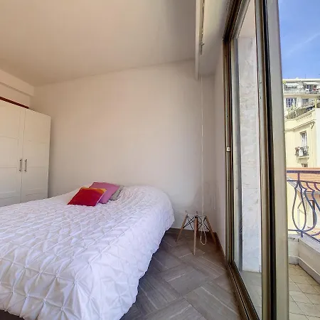 Nestor&jeeves - Mimosa - Central - 3 * Nice