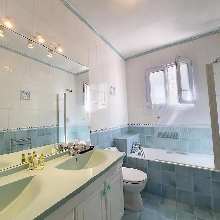 Nestor&jeeves - Mimosa - Central - 3 * Nice